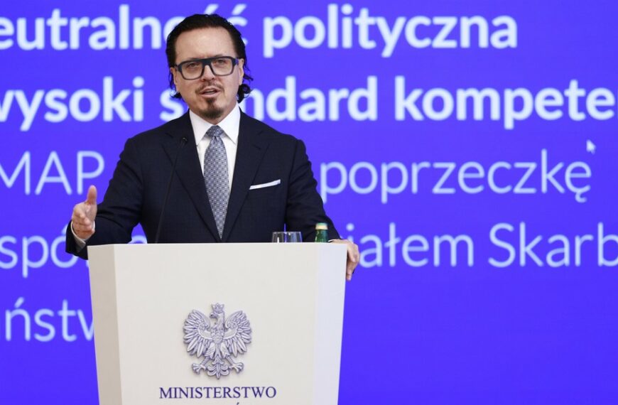 Szef resortu aktywów za konkursem. Kolejne roszady w firmach państwowych.