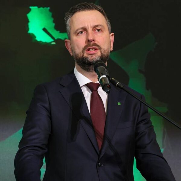 Decyzja rządu dotycząca programu SAFE. Apel Kosiniaka-Kamysza do głowy państwa.