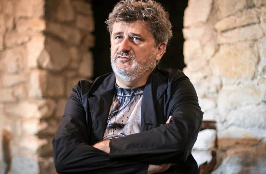 Palikot wyprzedaje alkoholowy interes. Zapasy magazynowe idą pod młotek.