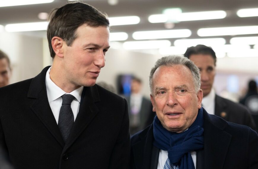 Ameryka i Iran negocjują w Stambule. Ankara działa jako mediator.