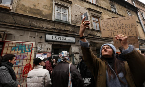 Kazimierz w Krakowie: Skandal. Zakonnicy przekazali budynki firmie budowlanej. „Mieszkańcy ważniejsi niż…