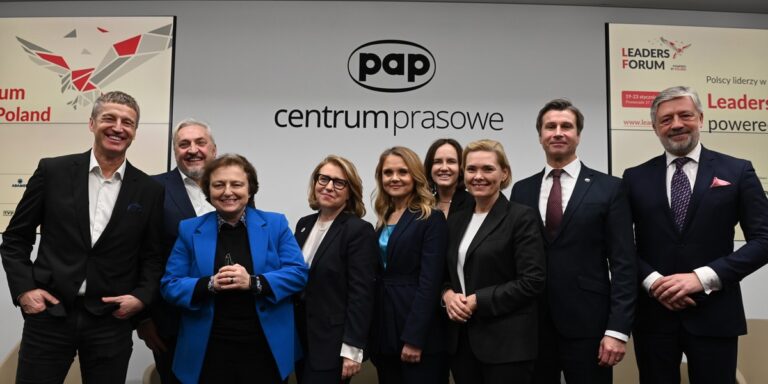 Światowe turbulencje, więzi z Ameryką i zatrudnienie jutra. Polska gospodarzem forum w Davos z czołowymi postaciami. 12