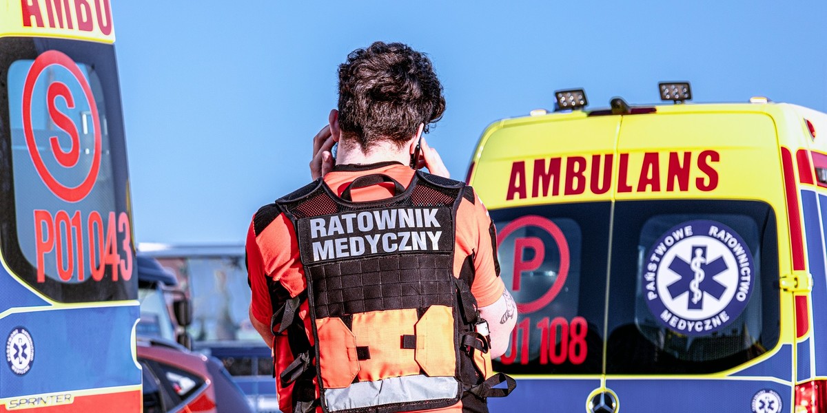 Największą grupę ochotników stanowią ratownicy medyczni, którzy przesłali 163 formularze zgłoszeniowe.