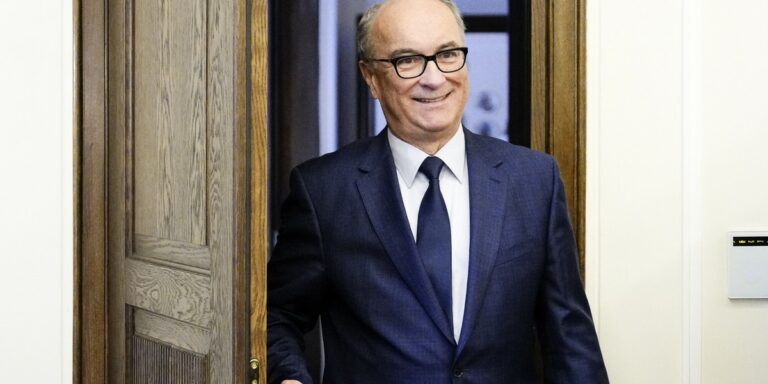 Rosjanka-enigma w firmie Czarzastego. Prawdopodobne powiązania z putinowskim reżimem. 9