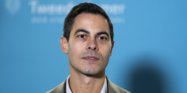 Niderlandy z nowym premierem. Rob Jetten najmłodszym liderem gabinetu w dziejach. 11