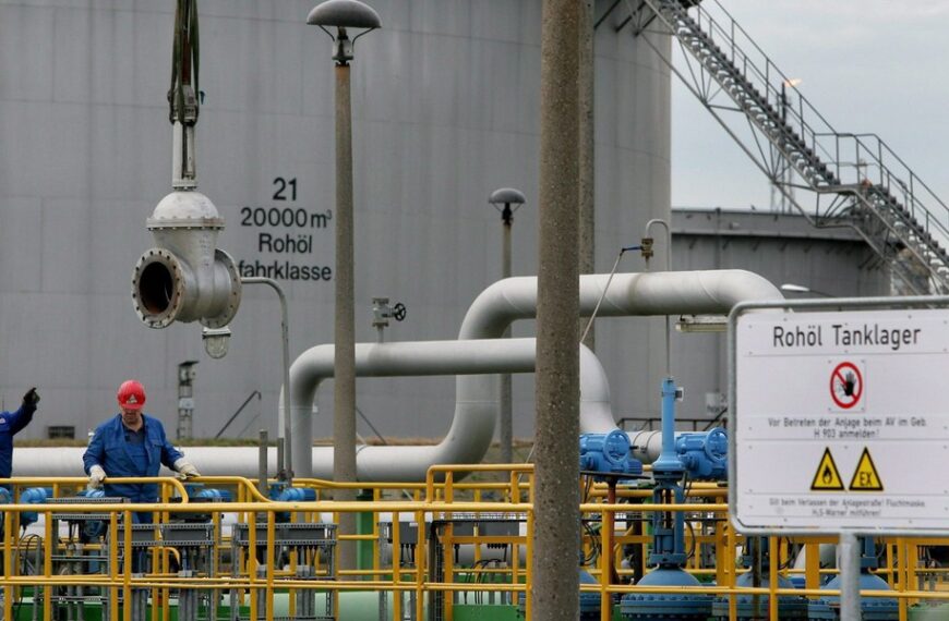 Niemieckiej firmie grożą restrykcje. Władze prowadzą rozmowy z USA.