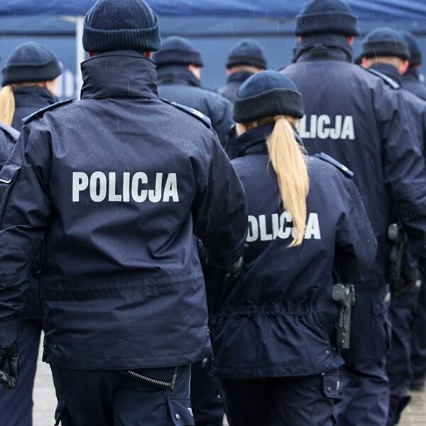 Rekordowa obsada w polskiej policji. Czym wabią przyszłych stróżów prawa?