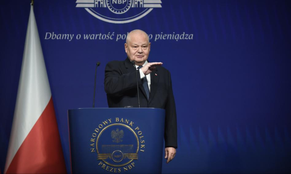 Glapiński prezentuje świeże przewidywania. Bank Centralny prognozuje inflację bliską założonemu poziomowi.