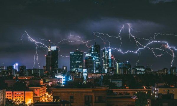 Polskie życie 41 Schyłek epoki dawnych biurowców. Niektóre zostaną zburzone.