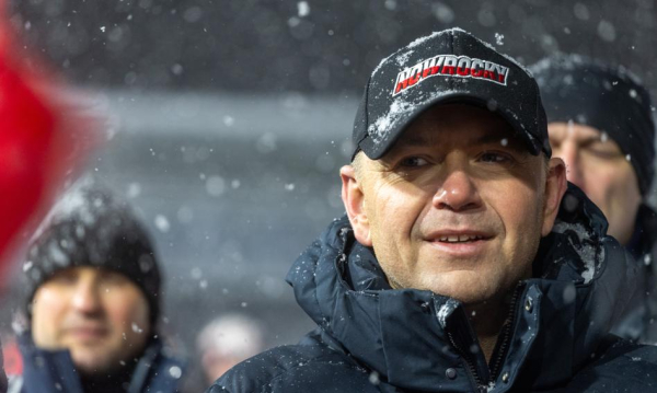 Śledczy badają sprawę brandu „Nowrocky”. Prezydent: Użyczyłem t-shirt. Nie czerpię z tego korzyści.