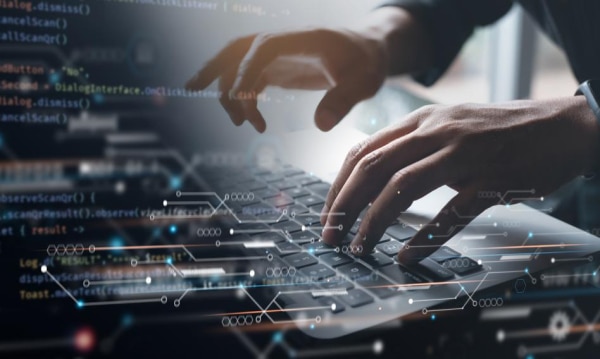 Wyzywanie Microsoftu? Maćkiewicz mówi o planach odłączenia IT