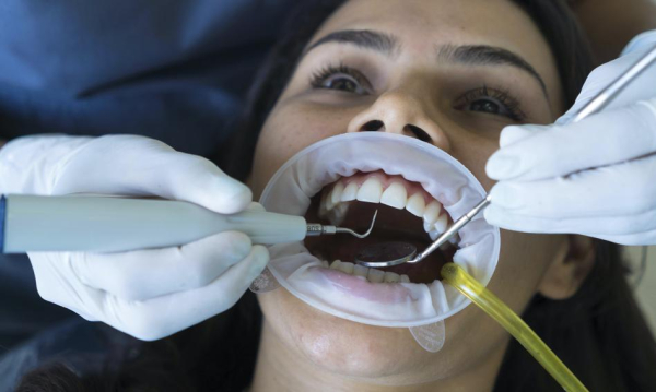 Dentystyczne stawki zwalają z nóg! Tyle zapłacisz za zęby w 2026.