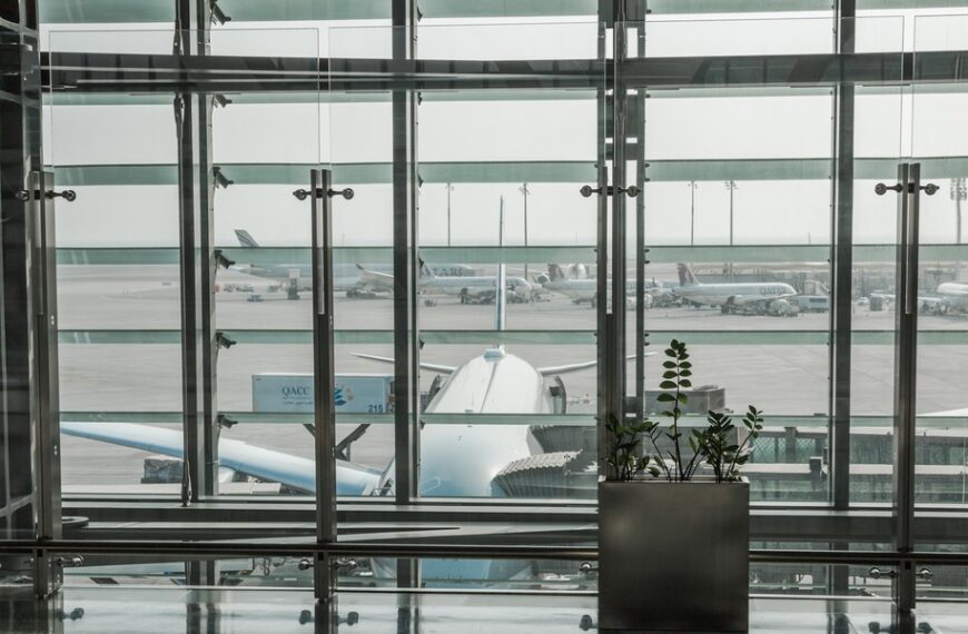 Koszty paliwa ciążą przewoźnikom. Kurs akcji w dół.