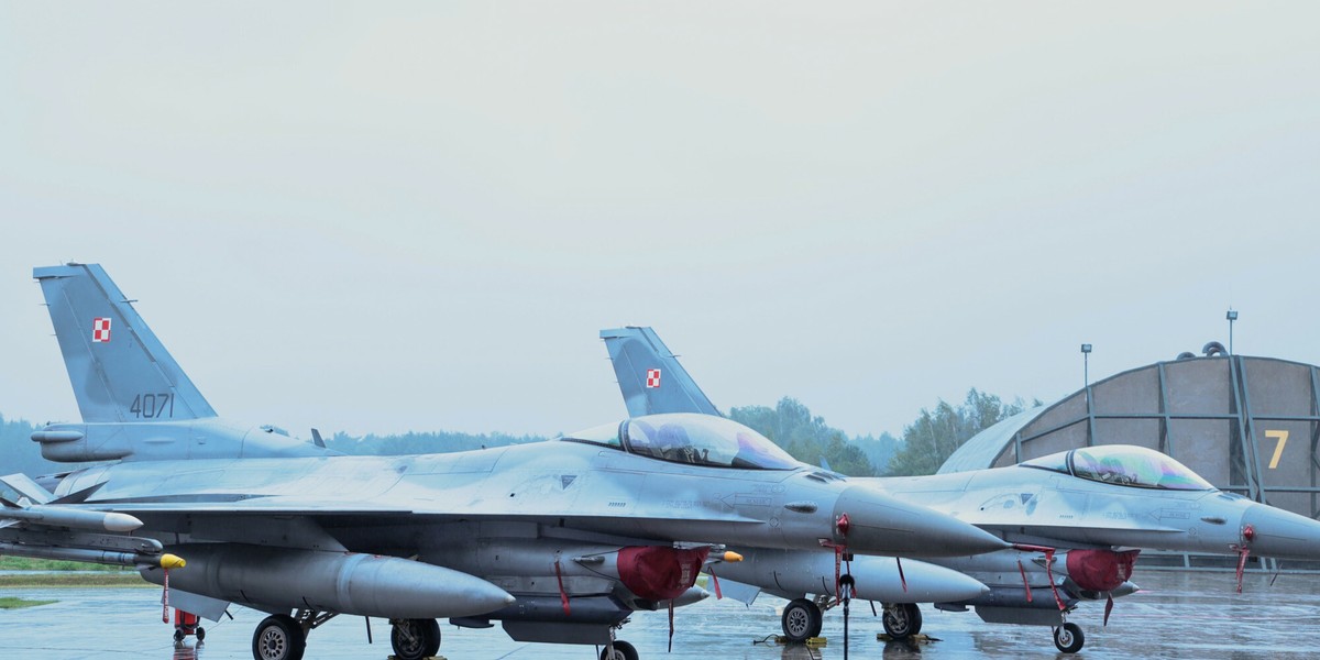 Polska zbroi się na potęgę. Nowy raport to potwierdza (na zdjęciu F-16)