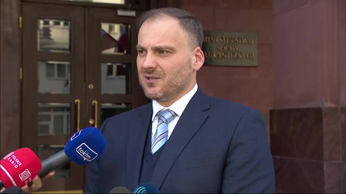 "Nie sądzę, by państwo mieli zamiar wprowadzić w błąd Polaków". Burzliwa dyskusja w programie "Debata Gozdyry" 4