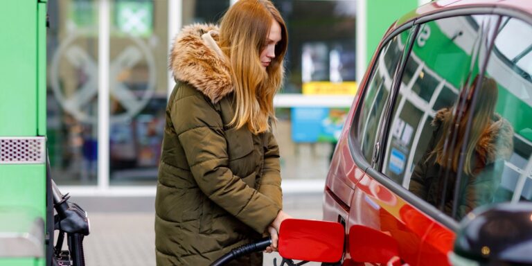 Świnoujście zmaga się z tłumami klientów po paliwo. "Tankują do zbiorników" 2