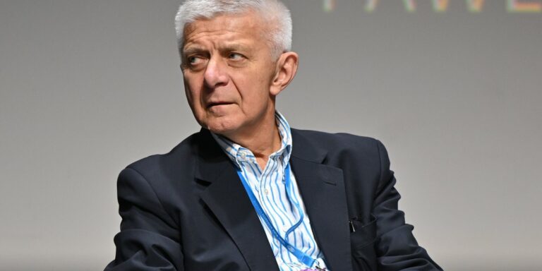 Bezpieczne zero? Belka wskazuje haczyk. 11