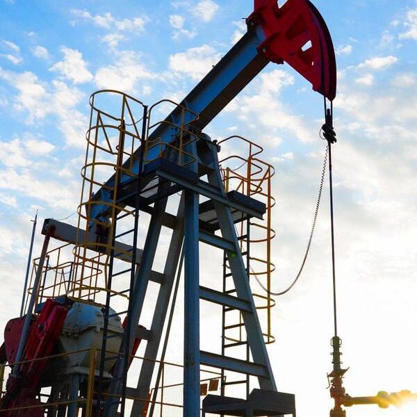 Polskie życie 66 Ropa drożeje gwałtownie po atakach Huti. Poziom cen najwyższy od…