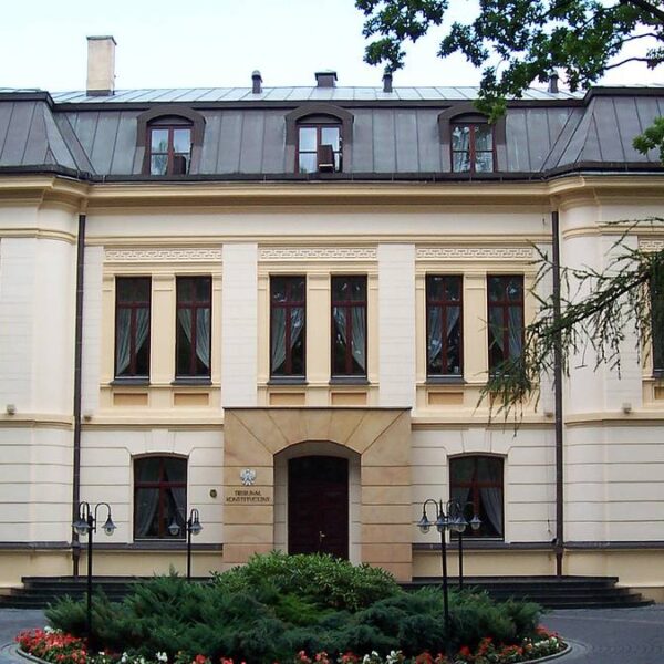 Polskie życie 71 Konstytucyjni sędziowie: Sejm rozstrzygnął.