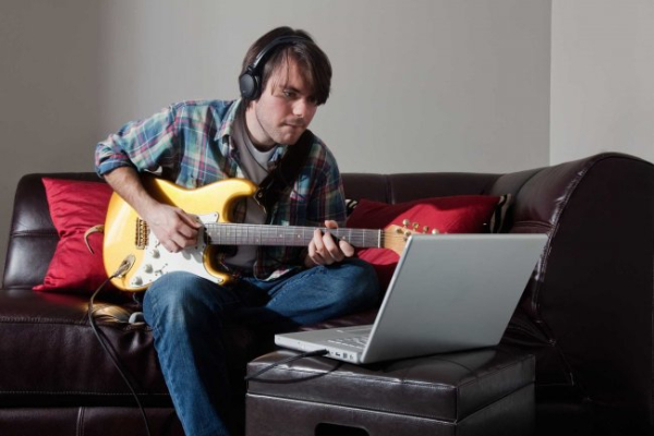 Jak nauczyć się „grać” na gitarze? 5