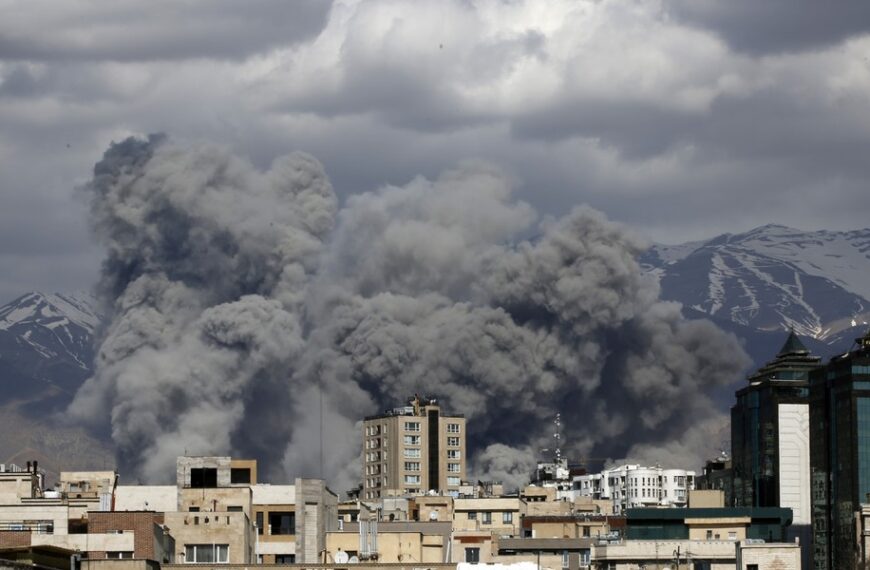 Rosja zdecydowała: Irańska elektrownia atomowa wstrzymuje działalność.