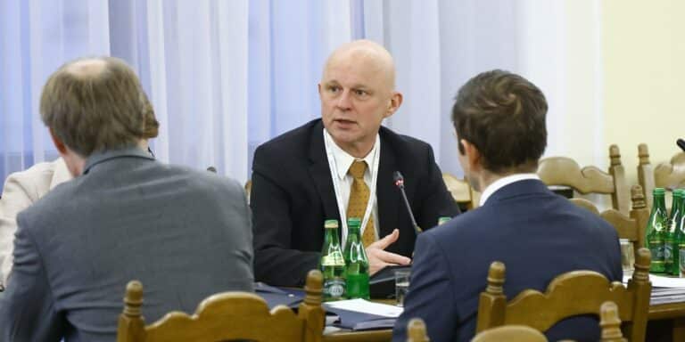 Narodowy Bank Polski: Złoto, Zbrojenia i Rezerwy. Kto je kontroluje i skąd te miliardy? 11 Narodowy Bank Polski: Złoto, Zbrojenia i Rezerwy. Kto je kontroluje i skąd te miliardy? 5