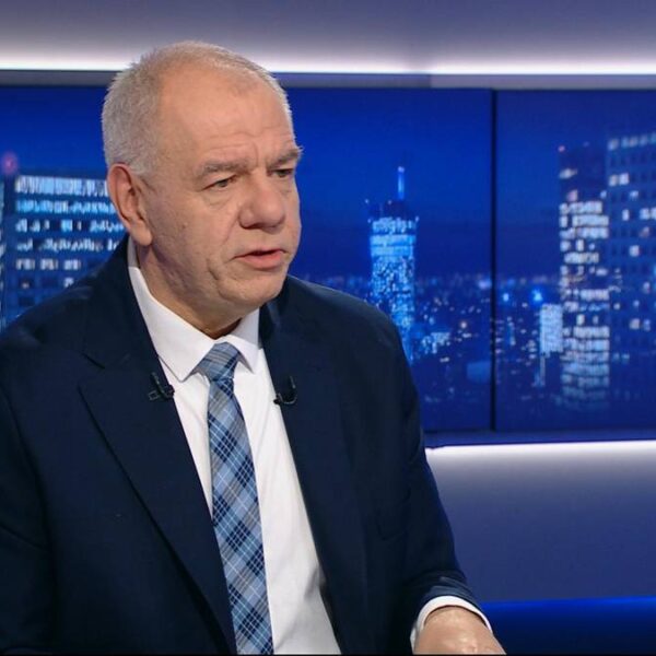 Jacek Sasin w „Gościu Wydarzeń”. Relacja na żywo w Polsat&hellip;