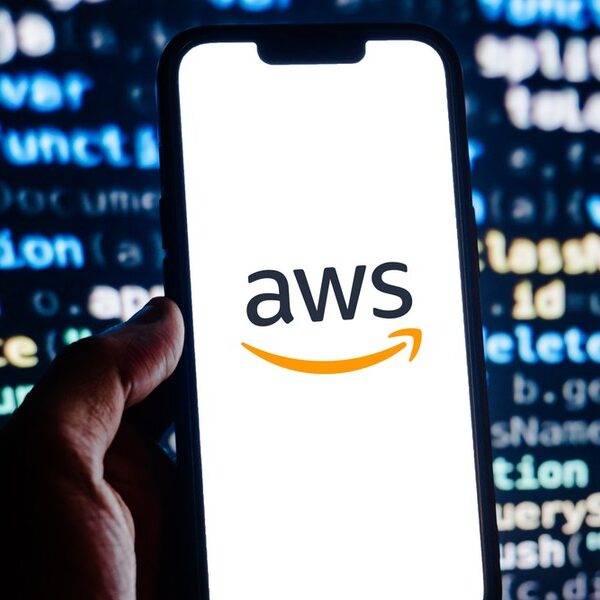 Polskie życie 61 Ogień w serwerowni Amazon Web Services w Dubaju. Zakłócenia po…