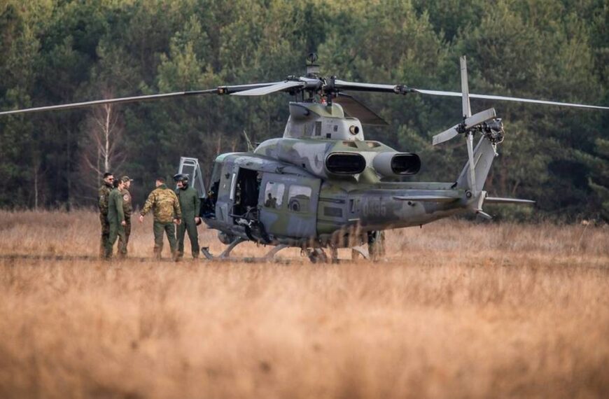 Polskie życie 85 Nowe helikoptery dotarły do Polski. Wymiana postsowieckiego sprzętu.