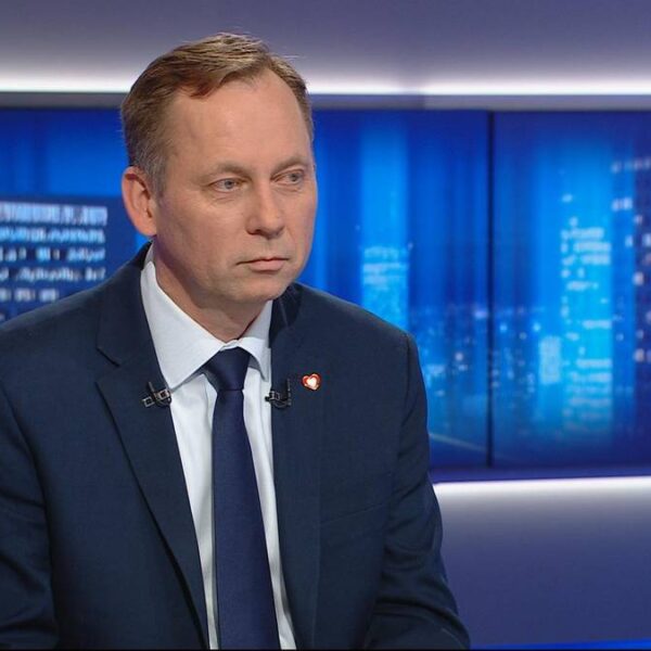 Zbigniew Konwiński w „Gościu Wydarzeń”. Relacja na żywo w Polsat&hellip;