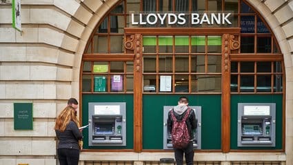 Poważna awaria aplikacji banku w Wielkiej Brytanii. "Oglądałam czyjeś życie"