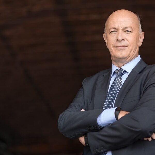 Polskie życie 43 From Regional Player to Market Leader: The Evolution of Polish…