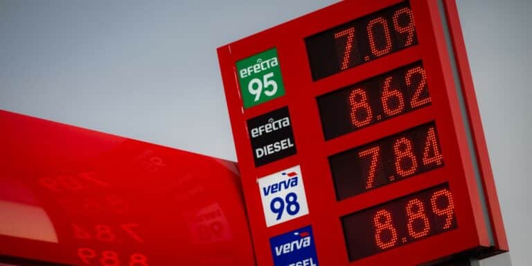 Tańsze paliwa. Władze redukują VAT i opłatę akcyzową. 17 Tańsze paliwa. Władze redukują VAT i opłatę akcyzową. 5