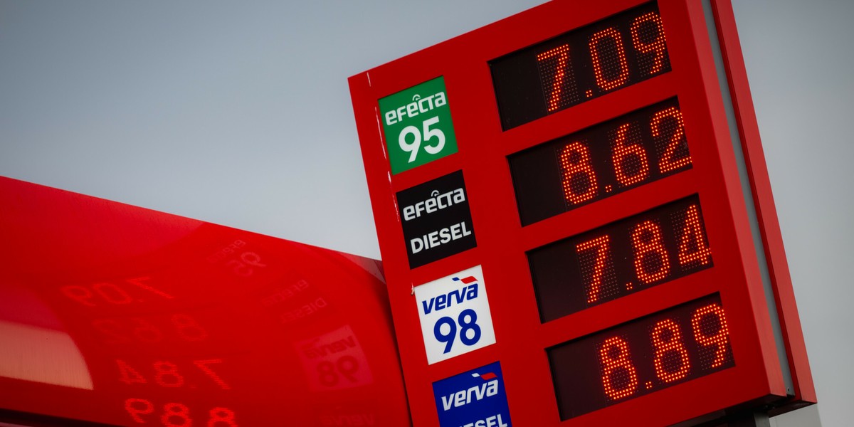 Zgodnie z dokumentami, stawka VAT na paliwa zostaje obniżona do 8 proc