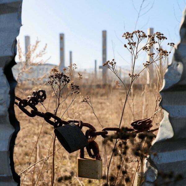 Aukcja galerii przy trasie zakopiańskiej. W tle wieloletni konflikt bogaczy.