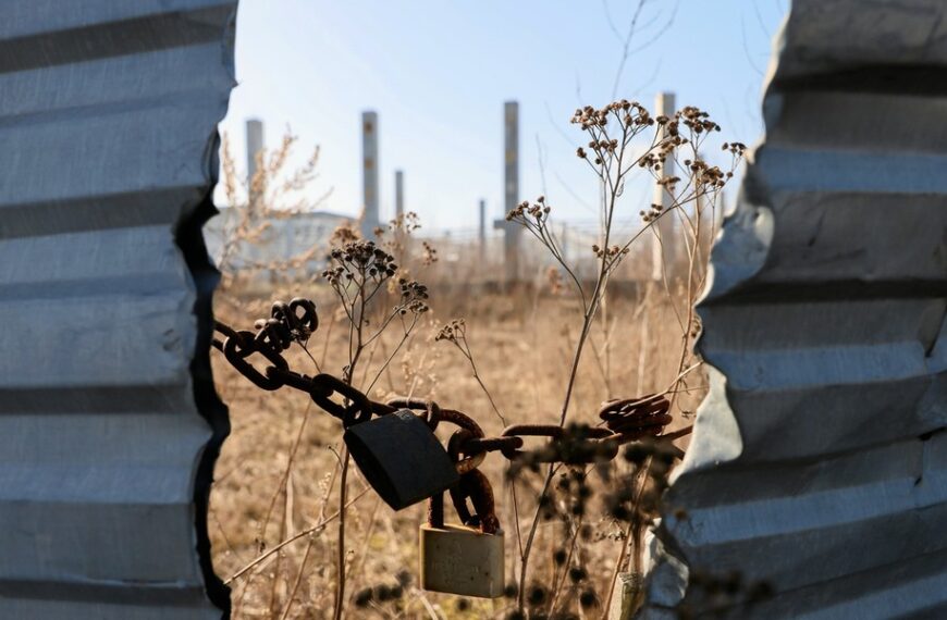 Aukcja galerii przy trasie zakopiańskiej. W tle wieloletni konflikt bogaczy.