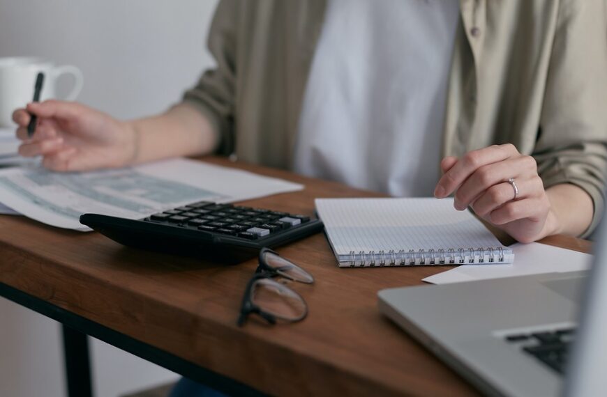 Prowadzisz biznes? Istotne informacje. 13 kwestii dotyczących Krajowego Systemu e-Faktur