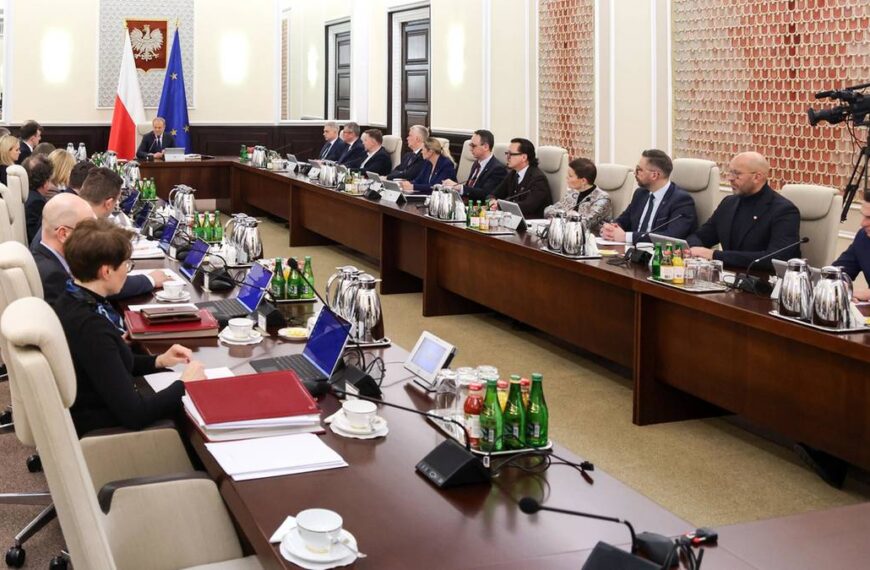 Polacy wskazali najsłabszego ministra w gabinecie Donalda Tuska. Znaczna różnica&hellip;