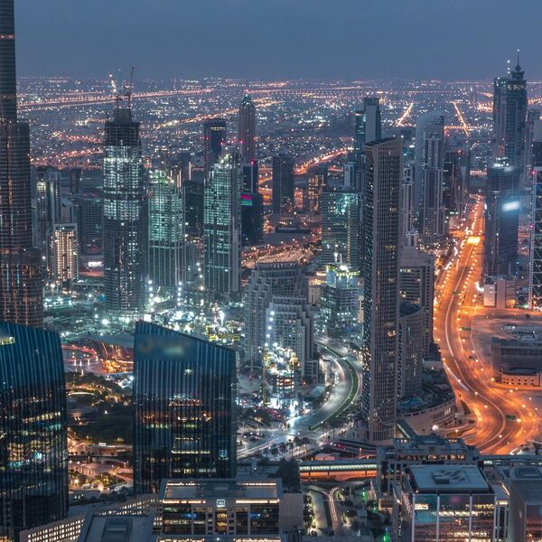 Irański szantaż wobec banków. Dubajskie biura w panice się wynoszą.