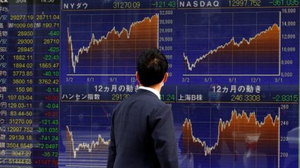 Skok cen ropy już uderzył w rynki. Azjatycka giełda musiała wstrzymać handel