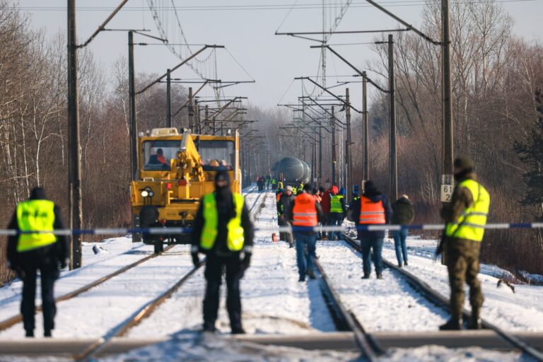 Operacja "TOR": Zatrzymani - zapaleńcy kolejowi czy dywersanci i sabotażyści? 1