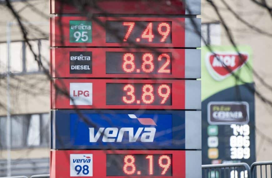 Polskie życie 30 „Inflacyjna kolejka górska” w prognozach.