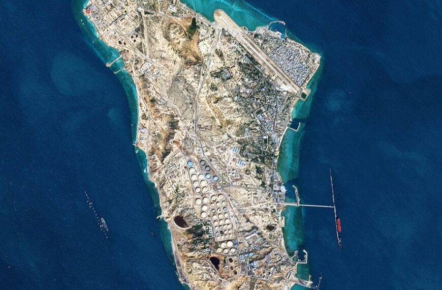 Kharg: Irańskie centrum ropy naftowej. Uderzenie USA jedynie pogorszyłoby sprawę.