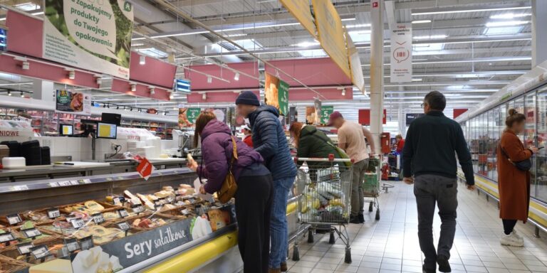 Auchan zbywa galerie handlowe. Transakcja dotyczy ośmiu lokalizacji w Polsce. 8