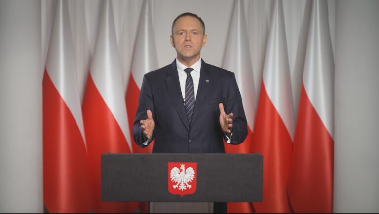 Wiadomość od prezesa Karola Nawrockiego: "Zawetuję prawo dotyczące SAFE" 9