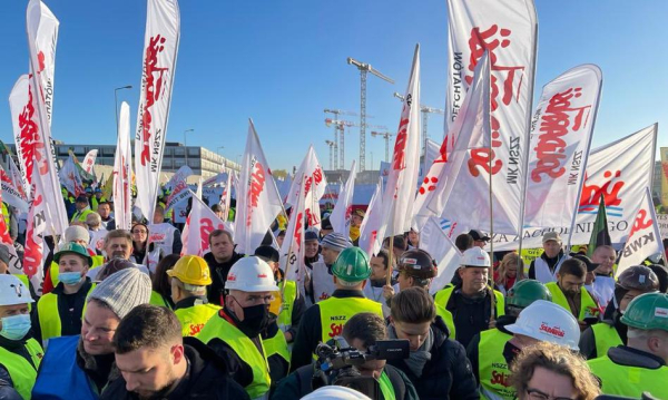 Zbrojeniówka w sporze? „Solidarność” chce jawności listy programu SAFE.