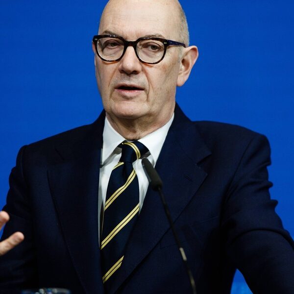 Odsprzedaż zapasów ropy. Grupa G7 wciąż bez rozstrzygnięcia.