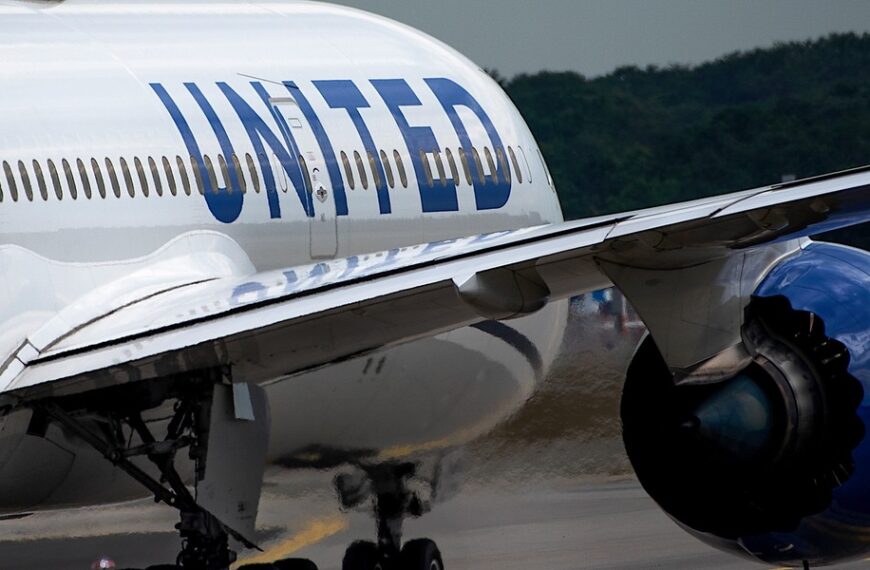 Ponure przewidywania naftowych stawek od potentata branży lotniczej. Redukcja rejsów nieunikniona.