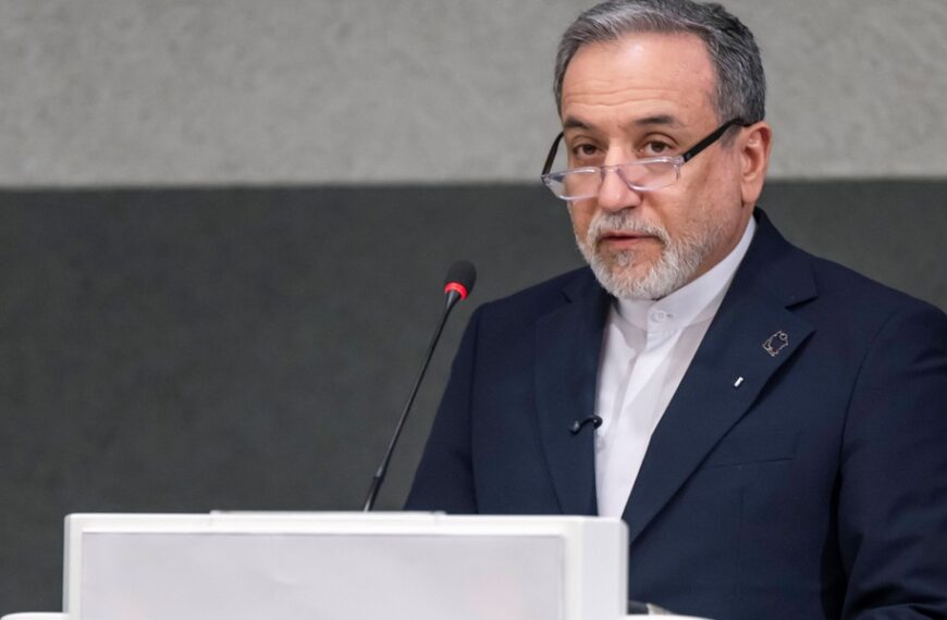 Polskie życie 30 Iran dopuszcza ruch statków przez cieśninę Ormuz, ale tylko dla niektórych państw.…