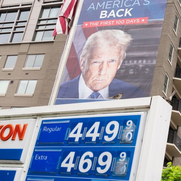 Amerykańskie paliwo dwa razy tańsze. Mimo to, konflikty w Iranie&hellip;